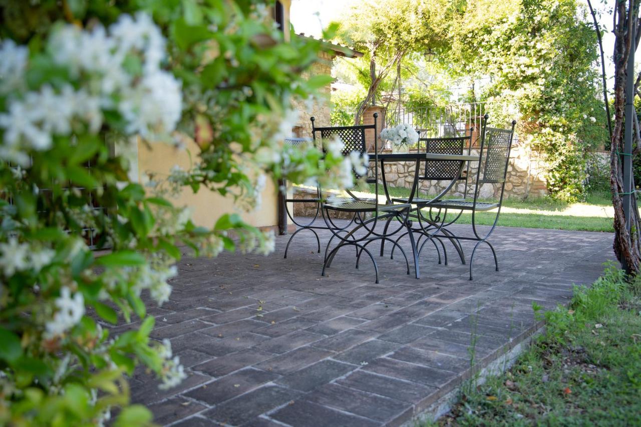 Villa Il Borgo Di San Michele à Papigno Extérieur photo