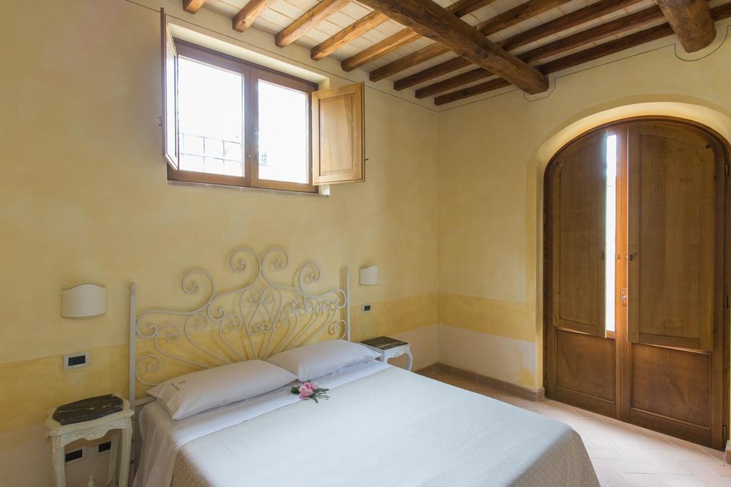 Villa Il Borgo Di San Michele à Papigno Extérieur photo